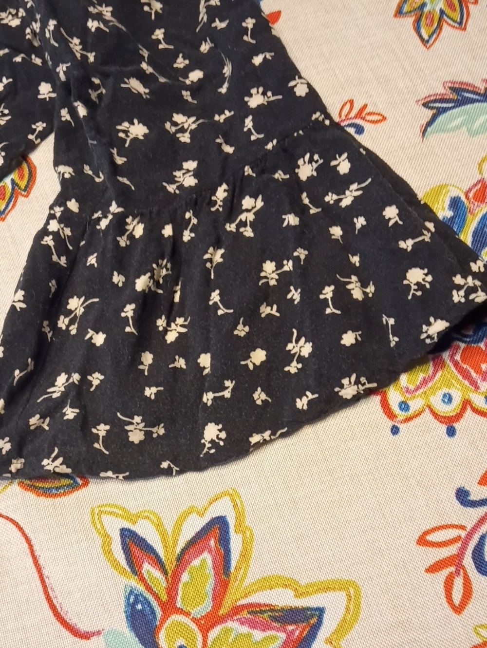 Stone Cold Fox Large Top - Picture 3 of 5